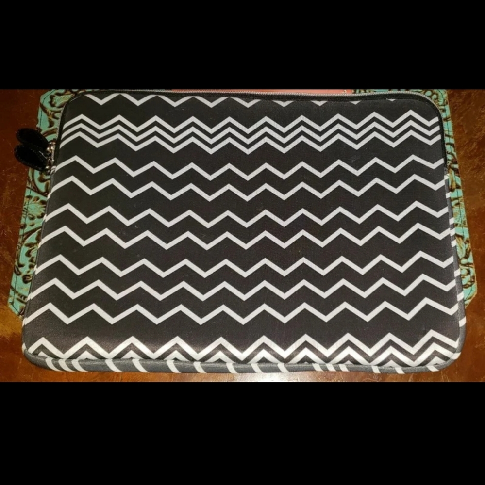 Missoni For Target Laptop Sleeve - Picture 8 of 10